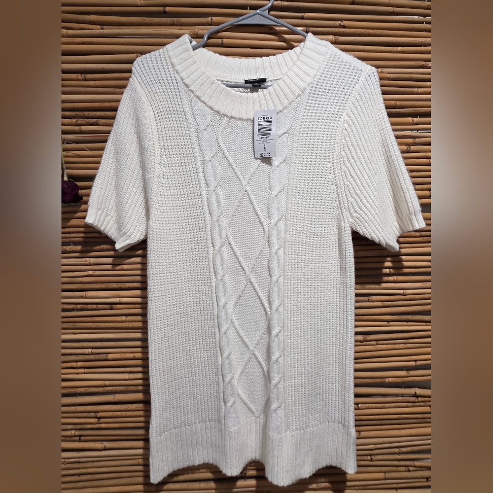 Torrid Size 0 Large White Cable Knit Short Sleeve Sweater for Women New With Tag